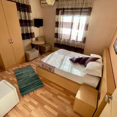 Hotel Algo 3*